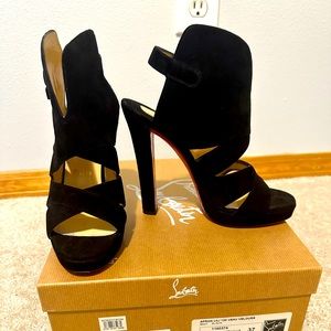 Christian Louboutin size 37 black velvet heels